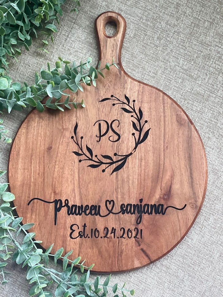 Acacia Wood Round laser engraved Cutting boards
